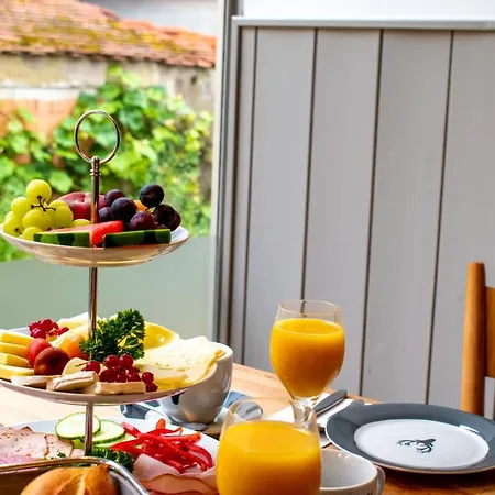 Zum Hirschen - Bed & Breakfast *