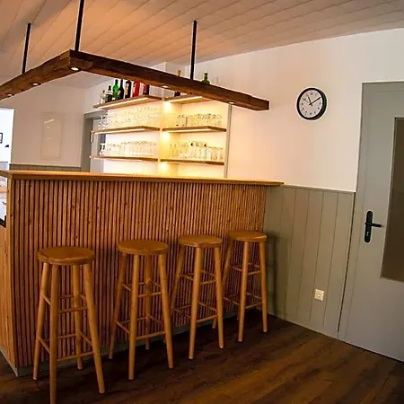 Bed and breakfast Zum Hirschen - *