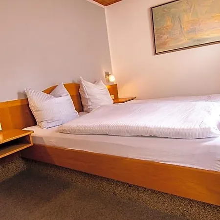Zum Hirschen - Bed and breakfast